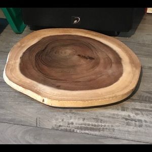 Wooden centerpiece with feet. Tree slice USED